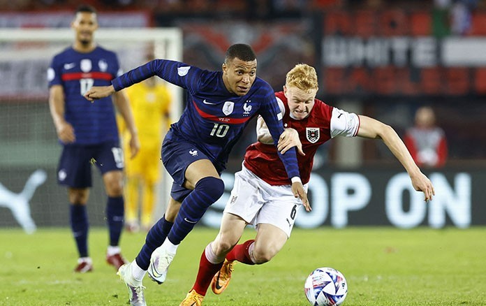 Mbappe vergibt eine Chance, Mbappe gleicht aus